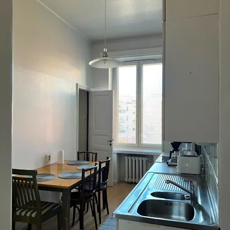 公寓 Two-room Next To The Square *